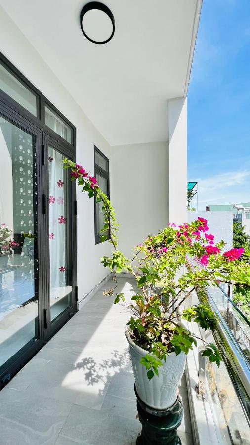 Co Ba Homestay Куинён Экстерьер фото